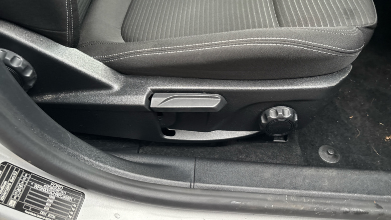 Ford Focus 1.0 EcoBoost Titanium 5dr Petrol Hatchback